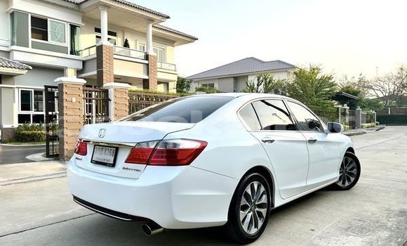 ซื้อ รถมือสอง Honda Accord ขาว รถยนต์ ใน %{เมือง} ใน กรุงเทพมหานคร ซื้อ รถมือสอง Honda Accord ขาว รถยนต์ ใน %{เมือง} ใน กรุงเทพมหานคร