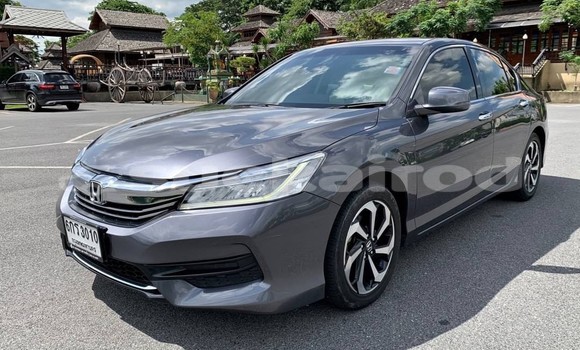ซื้อ รถมือสอง Honda Accord อื่น ๆ รถยนต์ ใน %{เมือง} ใน กรุงเทพมหานคร
