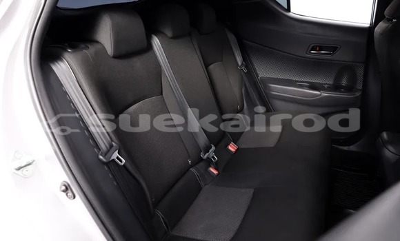 ซื้อ รถมือสอง Toyota C-HR เงิน รถยนต์ ใน %{เมือง} ใน กรุงเทพมหานคร ซื้อ รถมือสอง Toyota C-HR เงิน รถยนต์ ใน %{เมือง} ใน กรุงเทพมหานคร