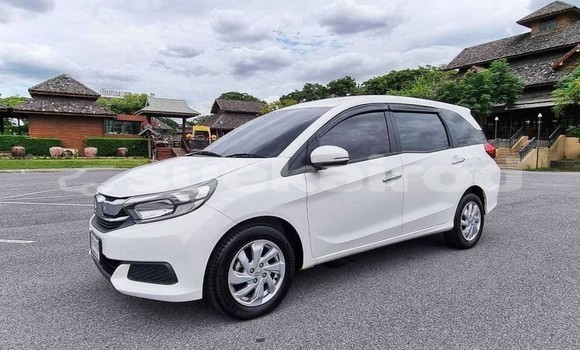 ซื้อ รถมือสอง Honda Mobilio ขาว รถยนต์ ใน %{เมือง} ใน กรุงเทพมหานคร ซื้อ รถมือสอง Honda Mobilio ขาว รถยนต์ ใน %{เมือง} ใน กรุงเทพมหานคร