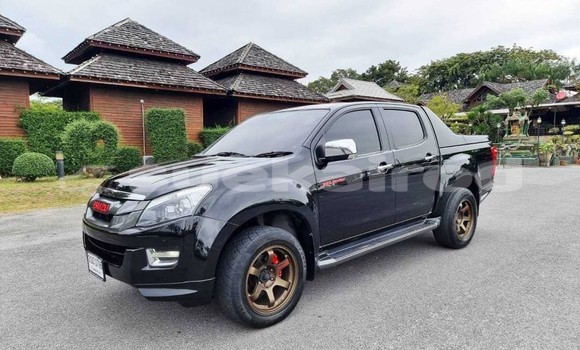 Buy Used Isuzu D-max Hi-Lander 4 dr Black Car in Bangkok in Bangkok