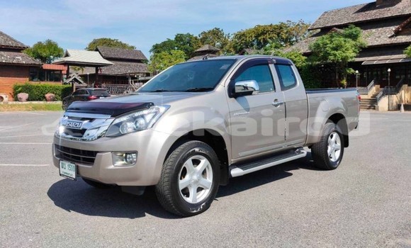 Buy Used Isuzu D-max Hi-Lander 2 dr Brown Car in Bangkok in Bangkok
