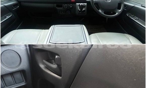 ซื้อ รถมือสอง Toyota Hiace ขาว รถยนต์ ใน %{เมือง} ใน กรุงเทพมหานคร ซื้อ รถมือสอง Toyota Hiace ขาว รถยนต์ ใน %{เมือง} ใน กรุงเทพมหานคร