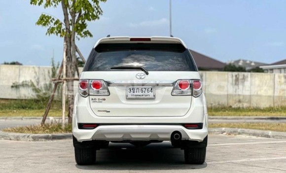 ซื้อ รถมือสอง Toyota Fortuner ขาว รถยนต์ ใน %{เมือง} ใน กรุงเทพมหานคร ซื้อ รถมือสอง Toyota Fortuner ขาว รถยนต์ ใน %{เมือง} ใน กรุงเทพมหานคร