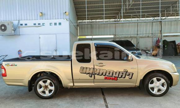 Buy Used Isuzu D–MAX Brown Car in Bangkok in Bangkok Buy Used Isuzu D–MAX Brown Car in Bangkok in Bangkok