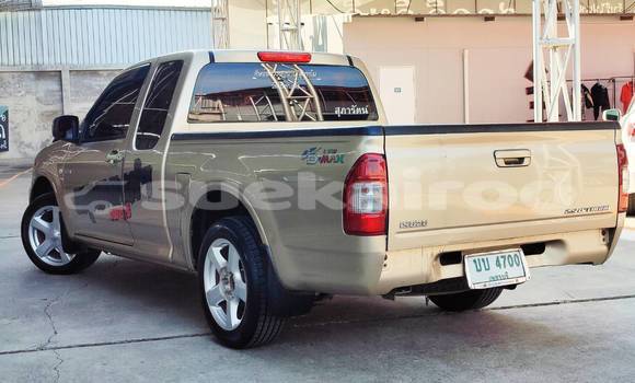 Buy Used Isuzu D–MAX Brown Car in Bangkok in Bangkok Buy Used Isuzu D–MAX Brown Car in Bangkok in Bangkok