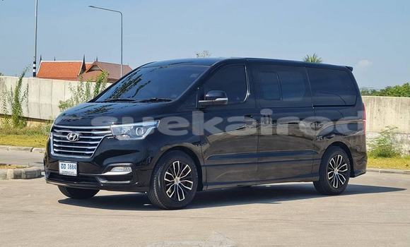 ซื้อ รถมือสอง Hyundai H1 สีดำ รถยนต์ ใน %{เมือง} ใน กรุงเทพมหานคร