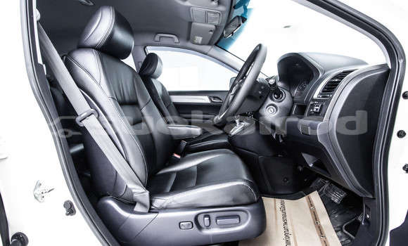 Buy Used Honda CR-V White Car in Bangkok in Bangkok Buy Used Honda CR-V White Car in Bangkok in Bangkok