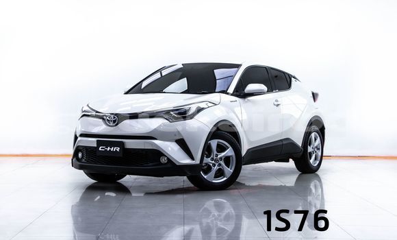 Buy Used Toyota C-HR White Car in Bangkok in Bangkok Buy Used Toyota C-HR White Car in Bangkok in Bangkok