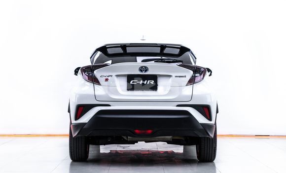 Buy Used Toyota C-HR White Car in Bangkok in Bangkok Buy Used Toyota C-HR White Car in Bangkok in Bangkok