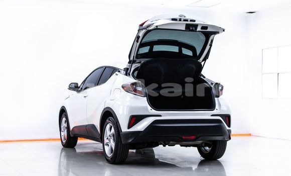 Buy Used Toyota C-HR White Car in Bangkok in Bangkok Buy Used Toyota C-HR White Car in Bangkok in Bangkok