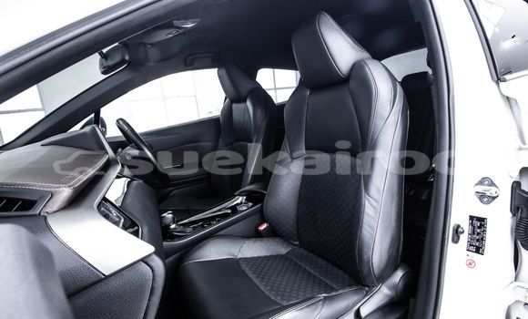 Buy Used Toyota C-HR White Car in Bangkok in Bangkok Buy Used Toyota C-HR White Car in Bangkok in Bangkok