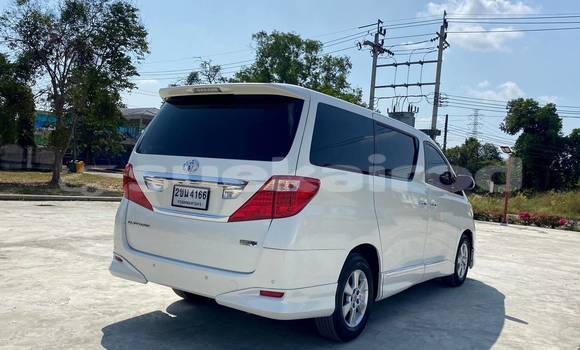 Buy Used Toyota Alphard White Car in Bangkok in Bangkok Buy Used Toyota Alphard White Car in Bangkok in Bangkok
