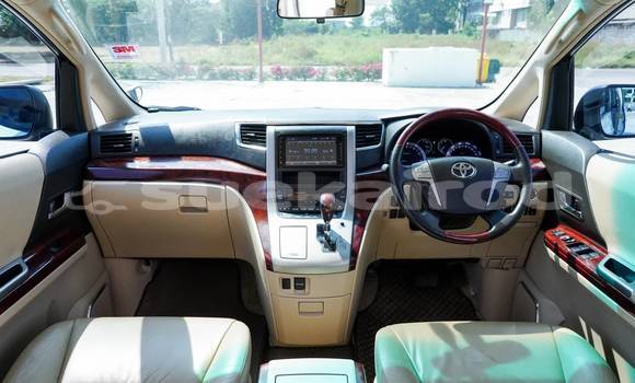 Buy Used Toyota Alphard White Car in Bangkok in Bangkok Buy Used Toyota Alphard White Car in Bangkok in Bangkok