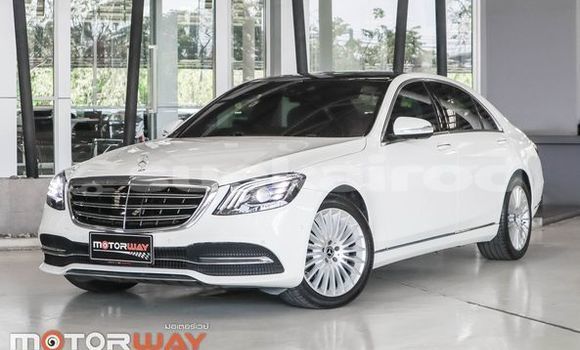 ซื้อ รถมือสอง Mercedes-Benz S-klasse ขาว รถยนต์ ใน %{เมือง} ใน กรุงเทพมหานคร