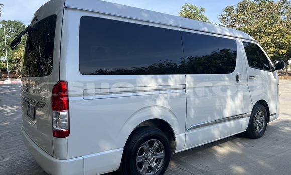 ซื้อ รถมือสอง Toyota Ventury ขาว รถยนต์ ใน %{เมือง} ใน พระนครศรีอยุธยา ซื้อ รถมือสอง Toyota Ventury ขาว รถยนต์ ใน %{เมือง} ใน พระนครศรีอยุธยา