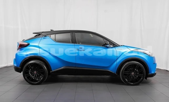 ซื้อ รถมือสอง Toyota C-HR สีน้ำเงิน รถยนต์ ใน %{เมือง} ใน กรุงเทพมหานคร ซื้อ รถมือสอง Toyota C-HR สีน้ำเงิน รถยนต์ ใน %{เมือง} ใน กรุงเทพมหานคร