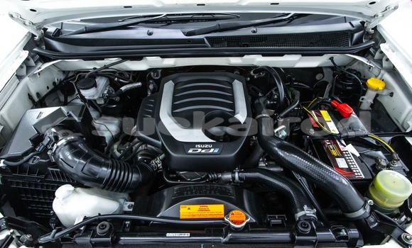 Buy Used Isuzu D-Max White Car in Bangkok in Bangkok Buy Used Isuzu D-Max White Car in Bangkok in Bangkok