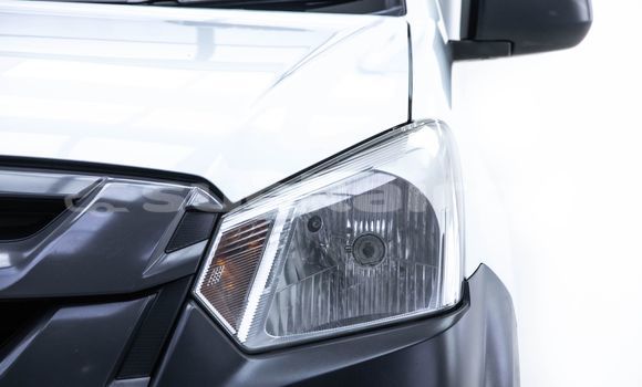 ซื้อ รถมือสอง Isuzu D-Max ขาว รถยนต์ ใน %{เมือง} ใน กรุงเทพมหานคร ซื้อ รถมือสอง Isuzu D-Max ขาว รถยนต์ ใน %{เมือง} ใน กรุงเทพมหานคร