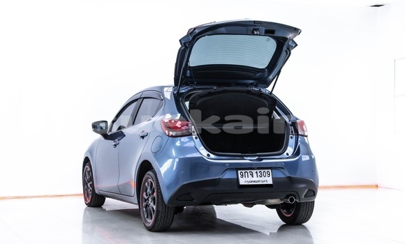 ซื้อ รถมือสอง Mazda 2 สีน้ำเงิน รถยนต์ ใน %{เมือง} ใน กรุงเทพมหานคร ซื้อ รถมือสอง Mazda 2 สีน้ำเงิน รถยนต์ ใน %{เมือง} ใน กรุงเทพมหานคร