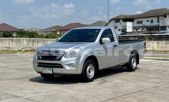 ซื้อ รถมือสอง Isuzu D–MAX อื่น ๆ รถยนต์ ใน %{เมือง} ใน กรุงเทพมหานคร