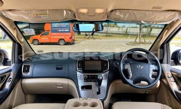 Buy Used Hyundai H1 Black Car in Bangkok in Bangkok Buy Used Hyundai H1 Black Car in Bangkok in Bangkok