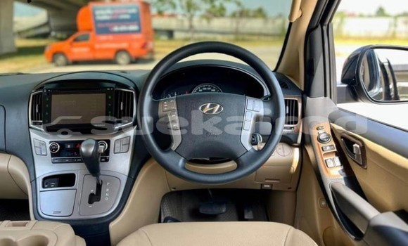 Buy Used Hyundai H1 Black Car in Bangkok in Bangkok Buy Used Hyundai H1 Black Car in Bangkok in Bangkok