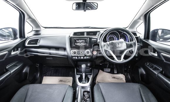 ซื้อ รถมือสอง Honda Jazz สีดำ รถยนต์ ใน %{เมือง} ใน กรุงเทพมหานคร ซื้อ รถมือสอง Honda Jazz สีดำ รถยนต์ ใน %{เมือง} ใน กรุงเทพมหานคร