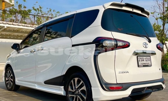 ซื้อ รถมือสอง Toyota Sienta ขาว รถยนต์ ใน %{เมือง} ใน กรุงเทพมหานคร ซื้อ รถมือสอง Toyota Sienta ขาว รถยนต์ ใน %{เมือง} ใน กรุงเทพมหานคร