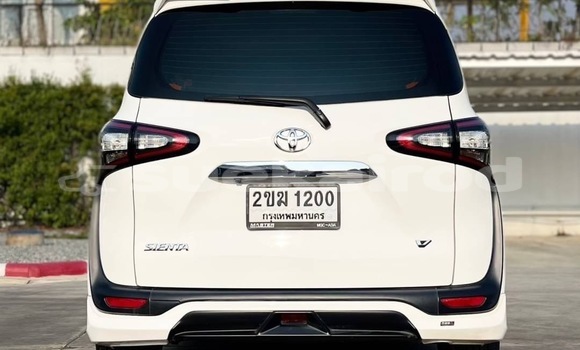 ซื้อ รถมือสอง Toyota Sienta ขาว รถยนต์ ใน %{เมือง} ใน กรุงเทพมหานคร ซื้อ รถมือสอง Toyota Sienta ขาว รถยนต์ ใน %{เมือง} ใน กรุงเทพมหานคร