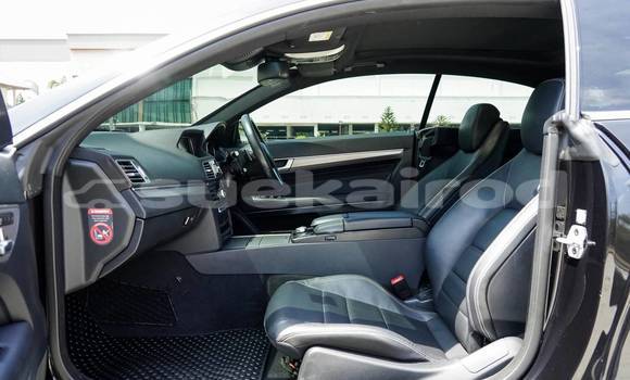 ซื้อ รถมือสอง Mercedes-Benz E-Classe สีดำ รถยนต์ ใน %{เมือง} ใน กรุงเทพมหานคร ซื้อ รถมือสอง Mercedes-Benz E-Classe สีดำ รถยนต์ ใน %{เมือง} ใน กรุงเทพมหานคร