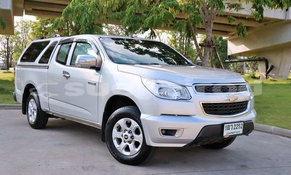 ซื้อ รถมือสอง Chevrolet Colorado เงิน รถยนต์ ใน %{เมือง} ใน กรุงเทพมหานคร