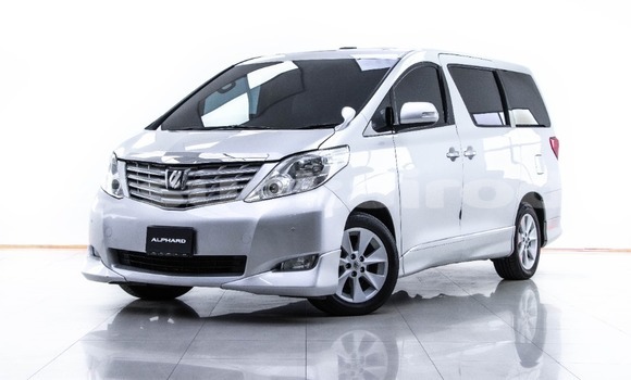 ซื้อ รถมือสอง Toyota Alphard เงิน รถยนต์ ใน %{เมือง} ใน กรุงเทพมหานคร