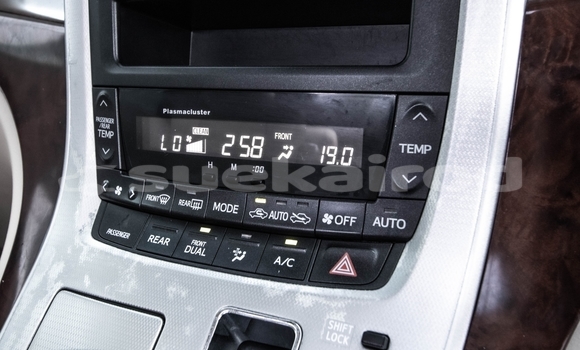 Buy Used Toyota Alphard Silver Car in Bangkok in Bangkok Buy Used Toyota Alphard Silver Car in Bangkok in Bangkok