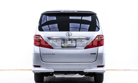 Buy Used Toyota Alphard Silver Car in Bangkok in Bangkok Buy Used Toyota Alphard Silver Car in Bangkok in Bangkok