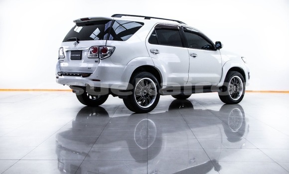 Buy Used Toyota Fortuner White Car in Bangkok in Bangkok Buy Used Toyota Fortuner White Car in Bangkok in Bangkok