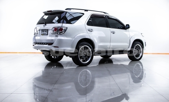 Buy Used Toyota Fortuner White Car in Bangkok in Bangkok Buy Used Toyota Fortuner White Car in Bangkok in Bangkok