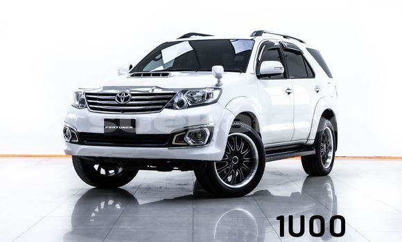 Buy Used Toyota Fortuner White Car in Bangkok in Bangkok Buy Used Toyota Fortuner White Car in Bangkok in Bangkok