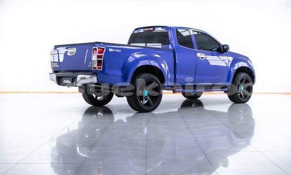 Buy Used Isuzu D-Max Blue Car in Bangkok in Bangkok Buy Used Isuzu D-Max Blue Car in Bangkok in Bangkok