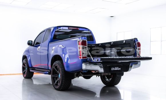 Buy Used Isuzu D-Max Blue Car in Bangkok in Bangkok Buy Used Isuzu D-Max Blue Car in Bangkok in Bangkok