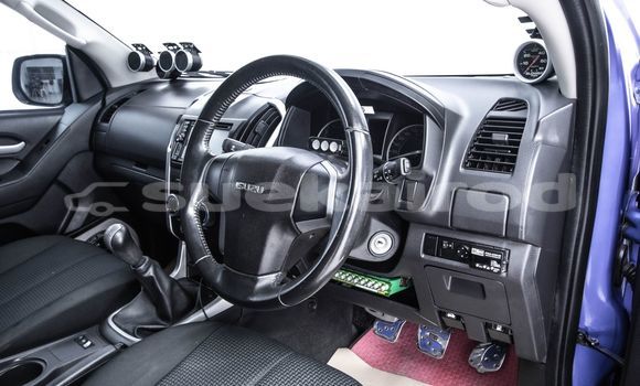 Buy Used Isuzu D-Max Blue Car in Bangkok in Bangkok Buy Used Isuzu D-Max Blue Car in Bangkok in Bangkok
