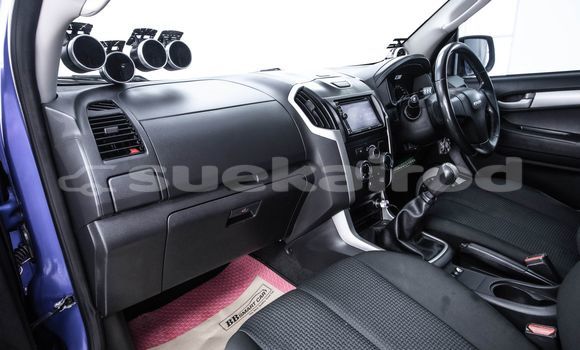 Buy Used Isuzu D-Max Blue Car in Bangkok in Bangkok Buy Used Isuzu D-Max Blue Car in Bangkok in Bangkok