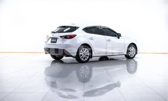 ซื้อ รถมือสอง Mazda 3 ขาว รถยนต์ ใน %{เมือง} ใน กรุงเทพมหานคร ซื้อ รถมือสอง Mazda 3 ขาว รถยนต์ ใน %{เมือง} ใน กรุงเทพมหานคร