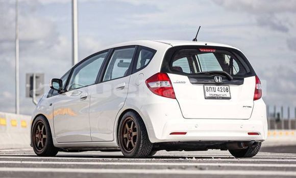 ซื้อ รถมือสอง Honda Jazz ขาว รถยนต์ ใน %{เมือง} ใน กรุงเทพมหานคร ซื้อ รถมือสอง Honda Jazz ขาว รถยนต์ ใน %{เมือง} ใน กรุงเทพมหานคร