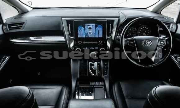 Buy Used Toyota Vellfire White Car in Bangkok in Bangkok Buy Used Toyota Vellfire White Car in Bangkok in Bangkok