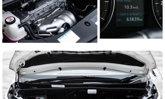 Buy Used Toyota Vellfire White Car in Bangkok in Bangkok Buy Used Toyota Vellfire White Car in Bangkok in Bangkok