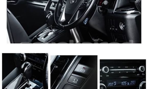 Buy Used Toyota Vellfire White Car in Bangkok in Bangkok Buy Used Toyota Vellfire White Car in Bangkok in Bangkok