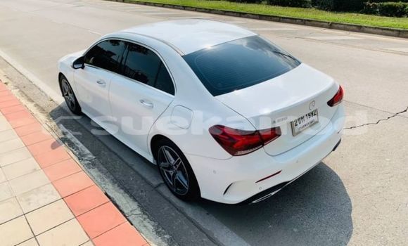 Buy Used Mercedes-Benz A200 White Car in Bangkok in Bangkok Buy Used Mercedes-Benz A200 White Car in Bangkok in Bangkok