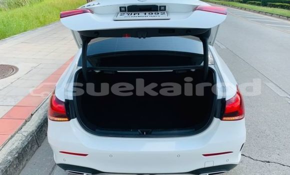 Buy Used Mercedes-Benz A200 White Car in Bangkok in Bangkok Buy Used Mercedes-Benz A200 White Car in Bangkok in Bangkok