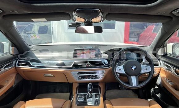 Buy Used BMW 7-Series White Car in Bangkok in Bangkok Buy Used BMW 7-Series White Car in Bangkok in Bangkok